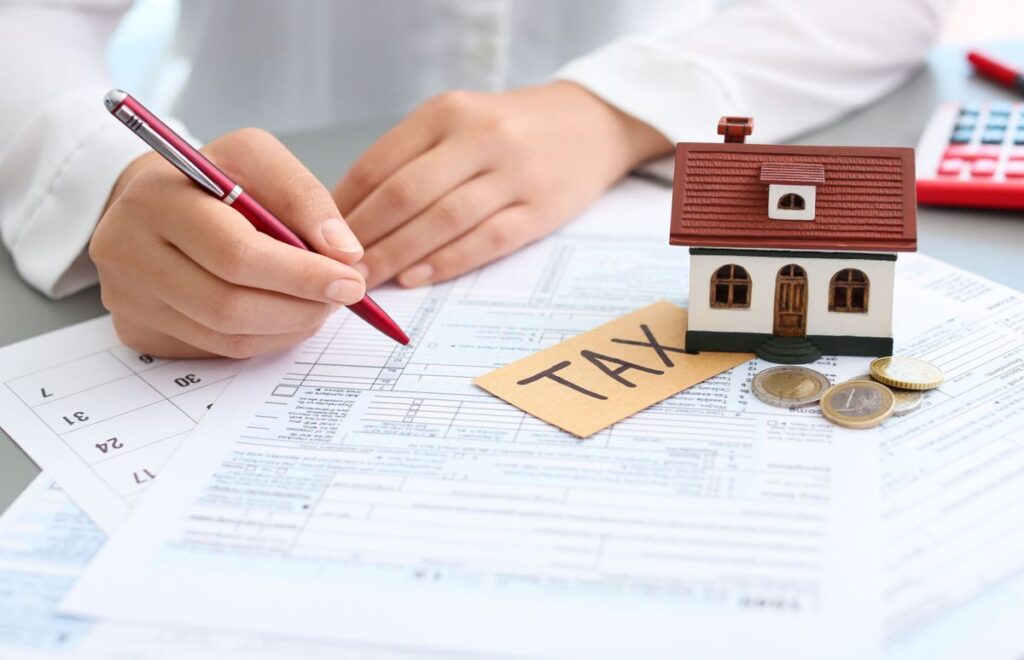 How Do I Pay Tax on Property in Pakistan?